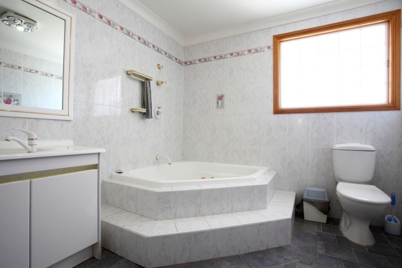Cost of Bathtub Installation in Haines City, FL